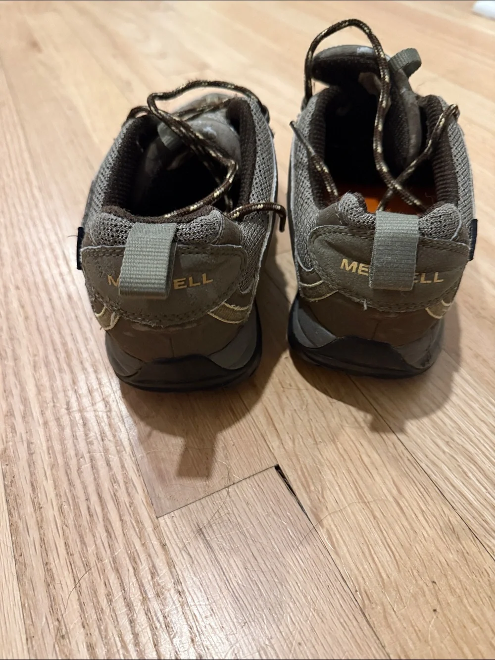 Merrell Women’s Siren Sport Gortex Shoes. 9.5